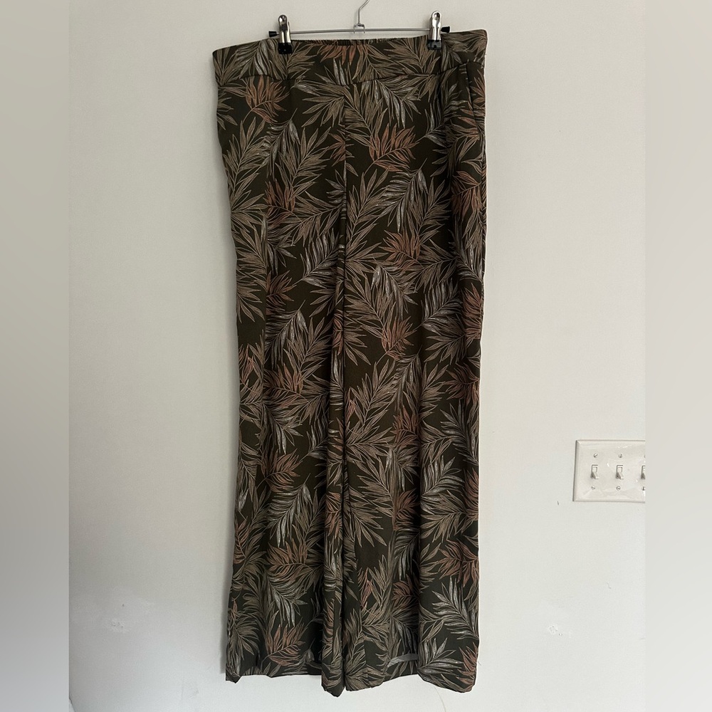 A New Day Olive Green/Florals Flowey Pants | Woman’s Sz XXL